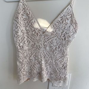 White lace M top